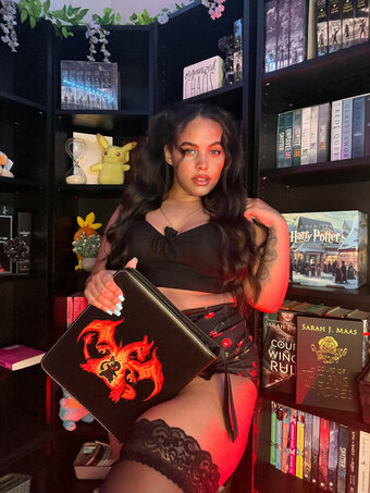 pixelbae Nude Leaks Photo 15