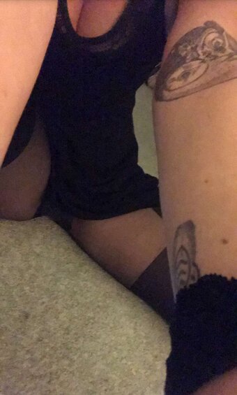 Pixie Holly Nude Leaks Photo 7