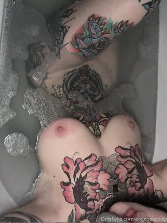 Pixie Peach / pixiepeachvip Nude Leaks OnlyFans Photo 1