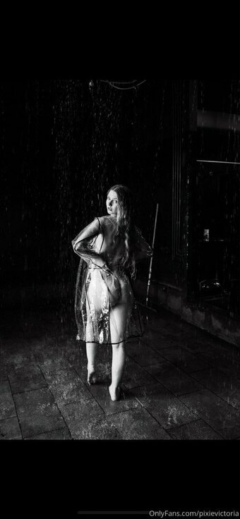 Pixie Victoria / pixievictoria Nude Leaks OnlyFans Photo 13