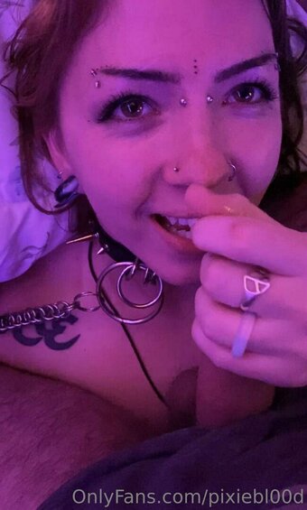 pixiebl00d Nude Leaks Photo 3