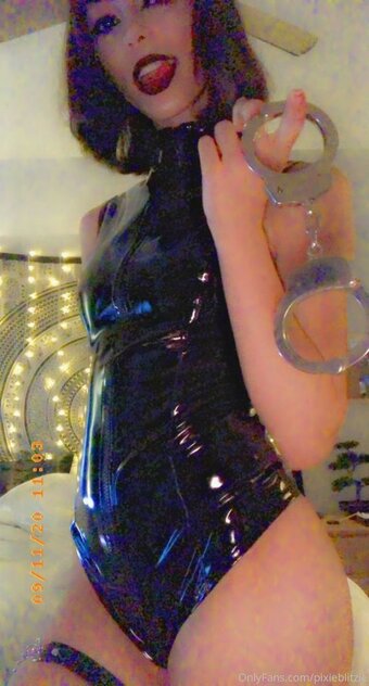 pixieblitzie / Jammin.710 / Jammin.710x / Jammin420 Nude Leaks Photo 23