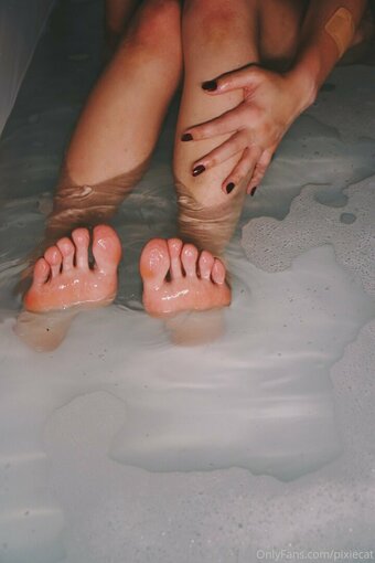 pixiec4t Nude Leaks Photo 23