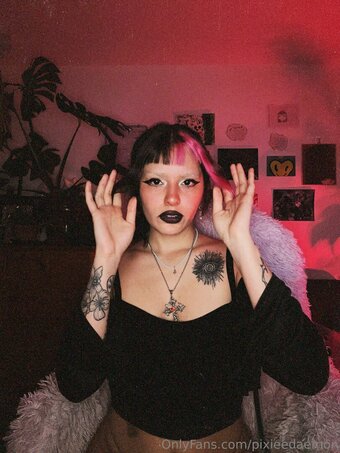 pixieedaemon Nude Leaks Photo 4