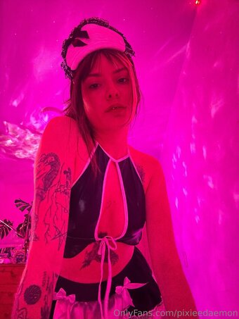 pixieedaemon Nude Leaks Photo 17