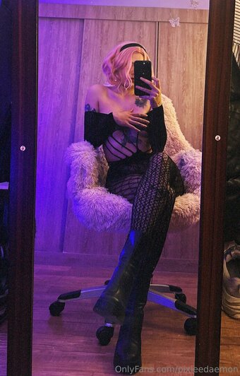 pixieedaemon Nude Leaks Photo 23