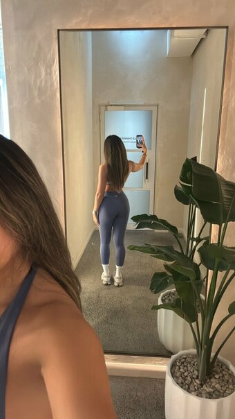 pixieinparadise / luckandlove / pixiefreeface / pixiesluck / thepixieparadise Nude Leaks OnlyFans Photo 16