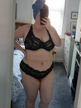 PixieUk27 / GreenEyedBeauty432 / https: Nude Leaks Photo 8