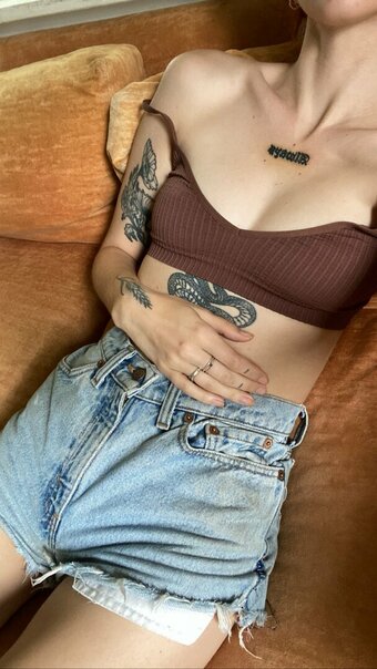 Pleasequietdown / evilmilk / milkyevil Nude Leaks OnlyFans Photo 10