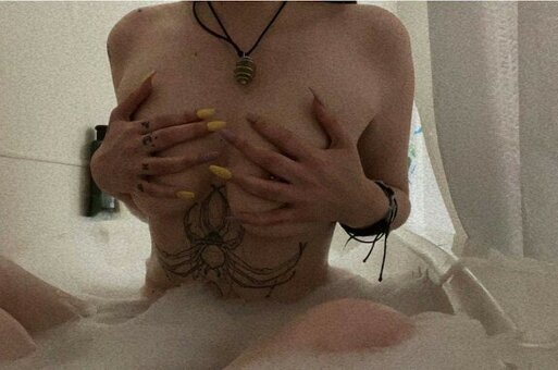 PoetryLozer PoetryLozer