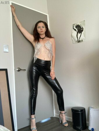 pollypockethasfun Nude Leaks Photo 14