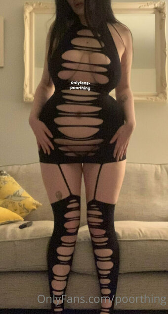 poorthing Nude Leaks Photo 14