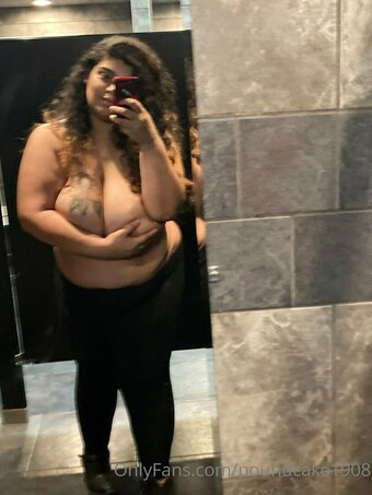 poundcake1908 Nude Leaks Photo 22