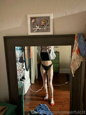 powerfulclit Nude Leaks Photo 25
