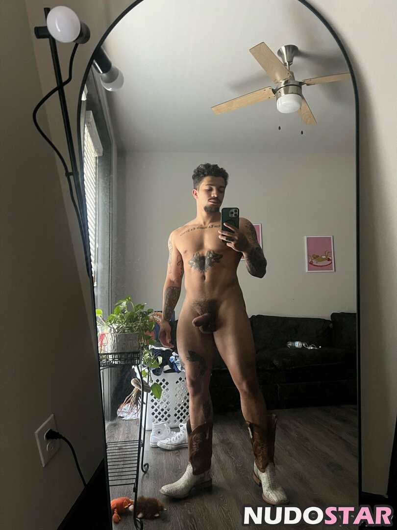 Jay's unveiling pose in the bedroom