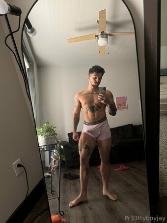pr33ttyboyjay Nude Leaks Photo 22