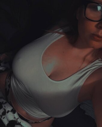 prettycmslt / Casey Devening / lilred.26 Nude Leaks OnlyFans Photo 2