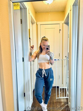 prettypixie23 Nude Leaks Photo 4