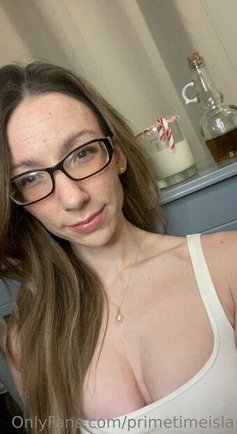 primetimeisla Nude Leaks Photo 17