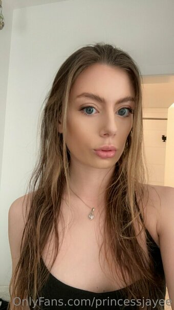 princessjayee Nude Leaks Photo 17