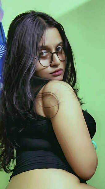Pritha Dey / unfiltered.pritha / unfiltered.pritha IG Exclusive Nude Leaks Photo 9