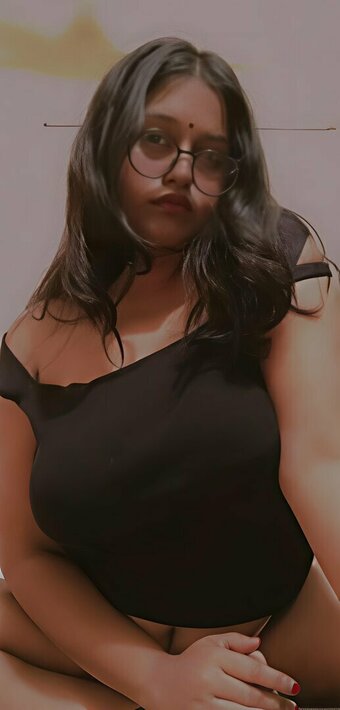 Pritha Dey / unfiltered.pritha / unfiltered.pritha IG Exclusive Nude Leaks Photo 11
