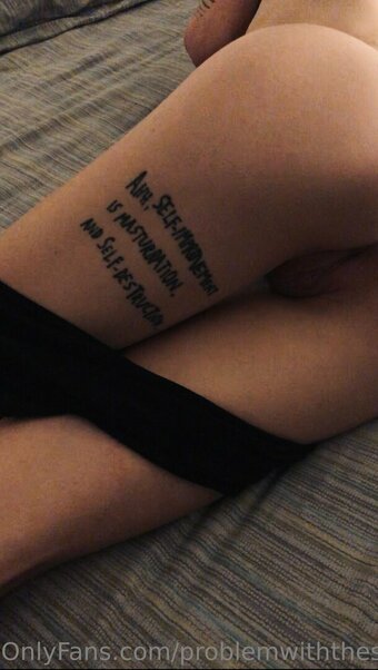 Problemwiththesun / PEOPLEFROMTHELITTLETOWN / problem_with_the_sun / sun_problem Nude Leaks OnlyFans Photo 7