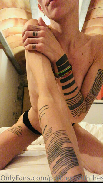 Problemwiththesun / PEOPLEFROMTHELITTLETOWN / problem_with_the_sun / sun_problem Nude Leaks OnlyFans Photo 11