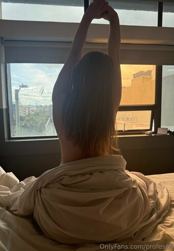 profesofi Nude Leaks Photo 4