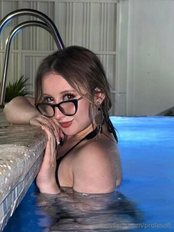 profesofi Nude Leaks Photo 15