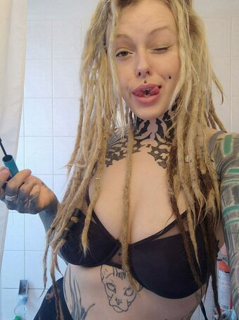 psychedelic_mess / Psychedelic_mess__ Nude Leaks OnlyFans Photo 1