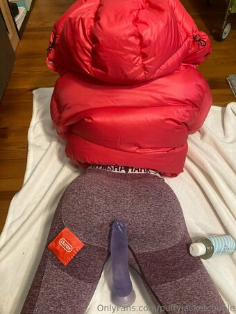 puffyjacketcouple Nude Leaks Photo 11