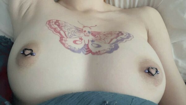 pukeprncss Nude Leaks Photo 11