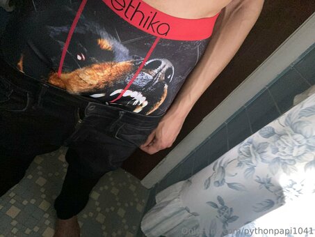 pythonpapi1041 Nude Leaks Photo 1