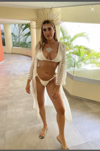 Queen Vikki / victoriavikki Nude Leaks OnlyFans Photo 12