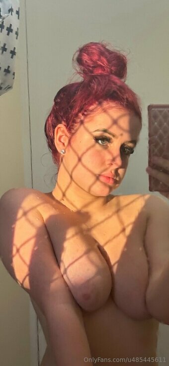 queenbrxee / u485445611 Nude Leaks OnlyFans Photo 6