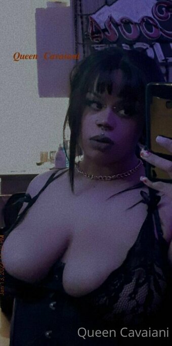 queencavaiani Nude Leaks Photo 18