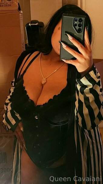 queencavaiani Nude Leaks Photo 29