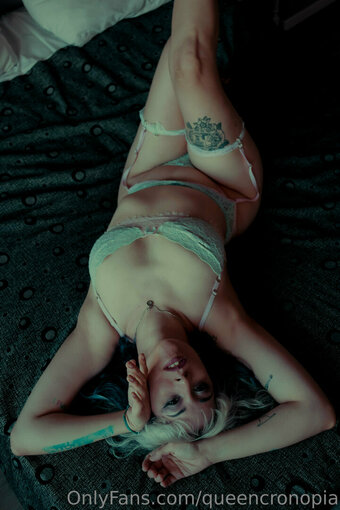 queencronopia Nude Leaks Photo 10
