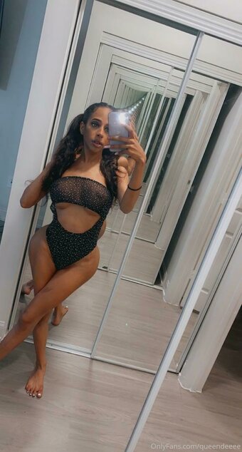 queendeeee Nude Leaks Photo 24