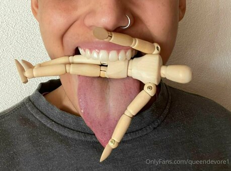 queendevore1 Nude Leaks Photo 14