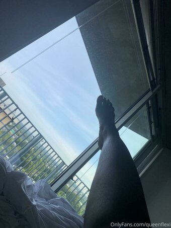 QueenFlexi Nude Leaks Photo 10