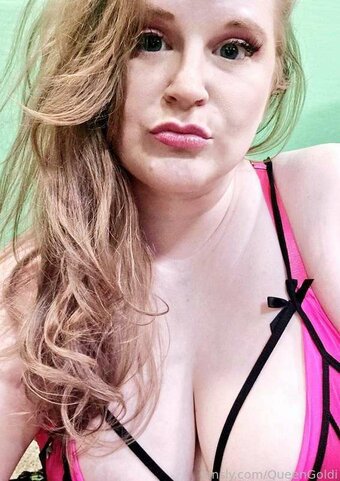 QueenGoldi / https: / thequeengoldi Nude Leaks OnlyFans Photo 22