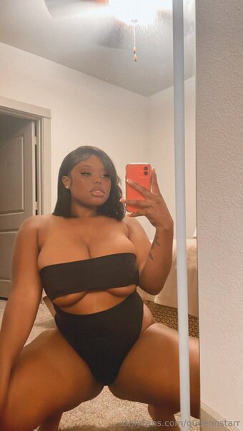 queennstarr / queen___starr Nude Leaks OnlyFans Photo 1