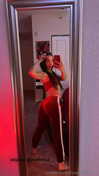 queenofhell.xo Nude Leaks OnlyFans Photo 23