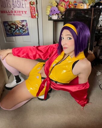 qweeneevee Nude Leaks Photo 6