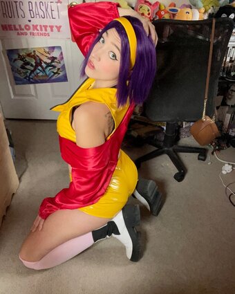 qweeneevee Nude Leaks Photo 10