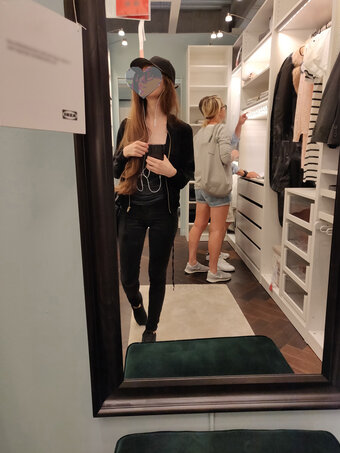 Rachel Lioness In The Rain