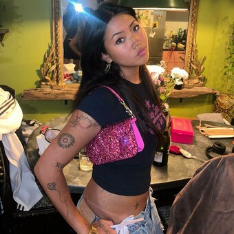 Radvxz / Beabadoobee Nude Leaks Photo 23