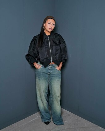 Radvxz / Beabadoobee Nude Leaks Photo 34